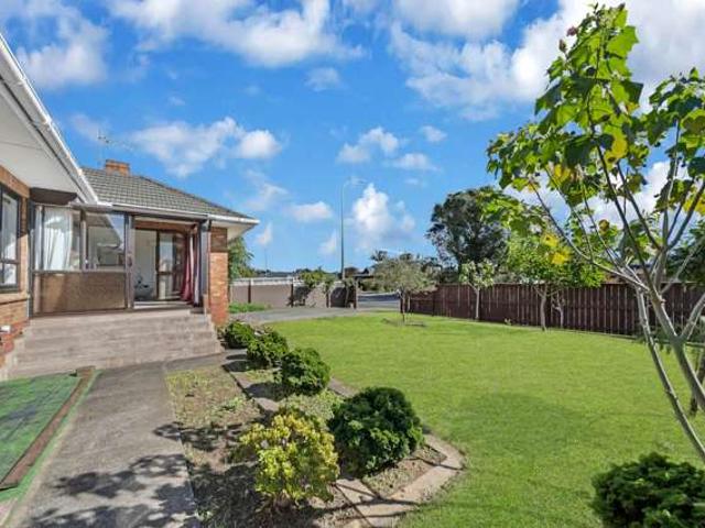 1/78 Huia Road, Papatoetoe, Manukau City