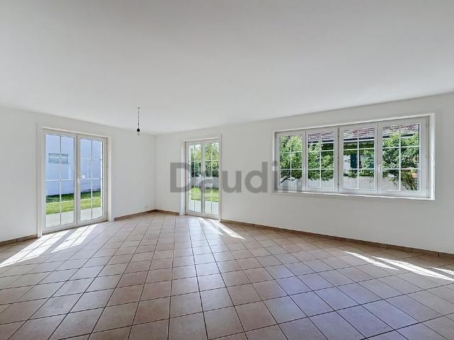 178 m²