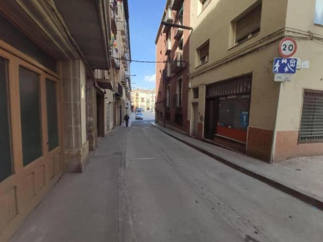 Edificio en C/ Barrinou, Balaguer Lleida