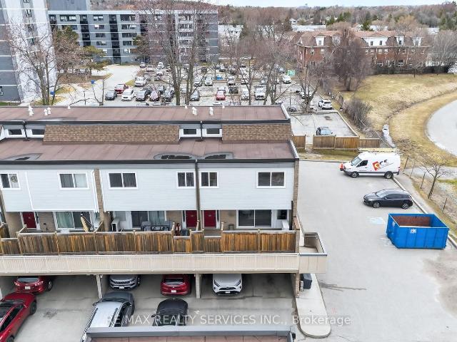 179 Milestone Crescent, Aurora | Sold, N12965 | Condos. Ca