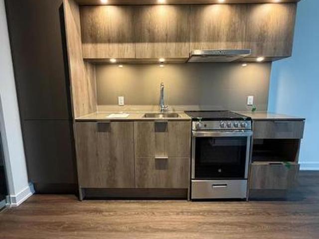 1806 Burnhamthorpe Road W, Mississauga, ON, L5B 0R4 lease for lease | Listing ID W13201 | Royal LePage