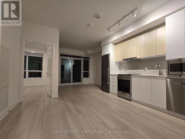 1806B 50 UPPER MALL WAY