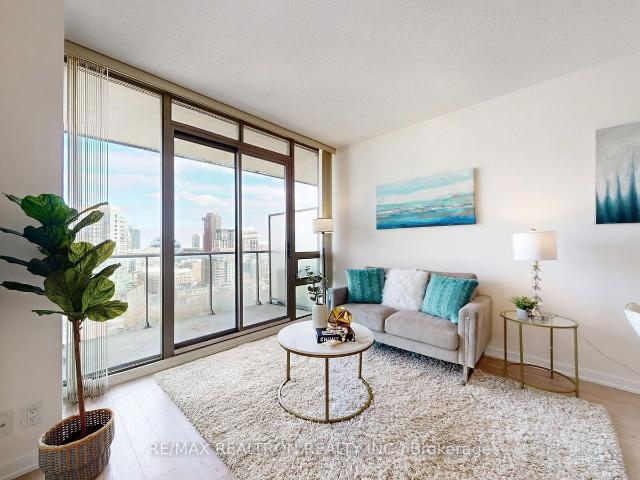 1807 33 Lombard Street, Toronto | Sold, C12579 | Condos. Ca