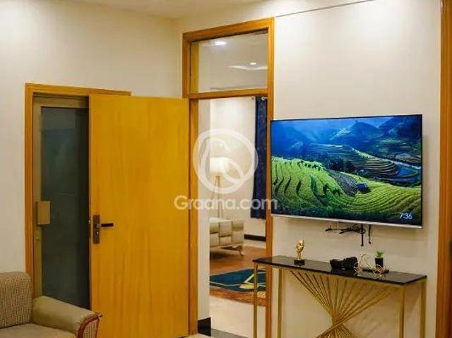 1800 Ft² Flat for Rent