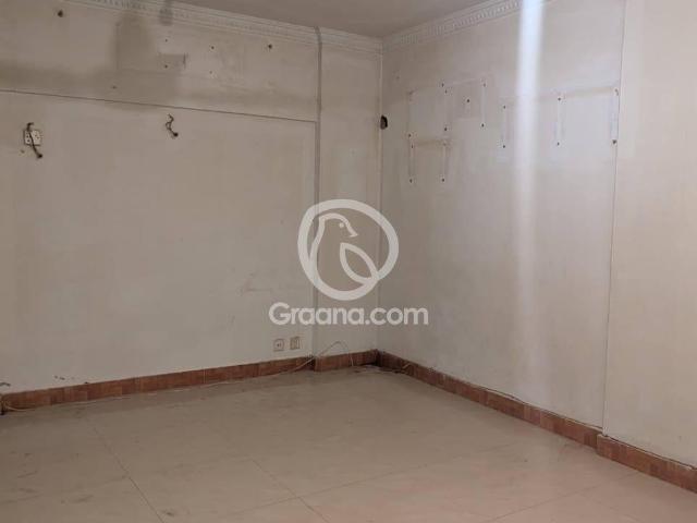 1800 Ft² Flat for Sale