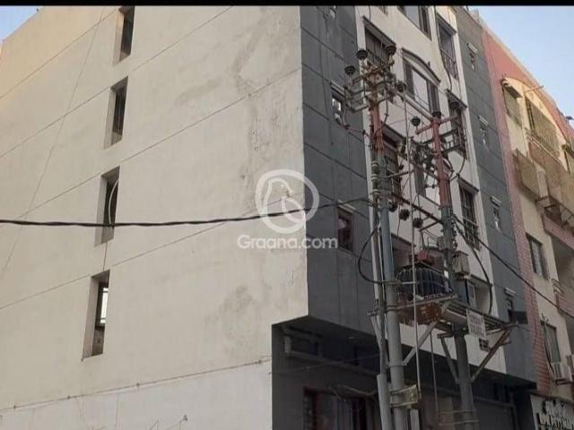 1800 Ft² Flat for Sale