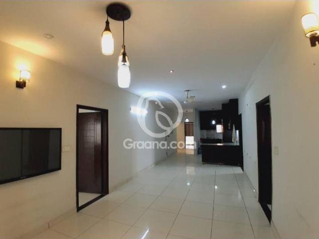 1800 Ft² Flat for Sale