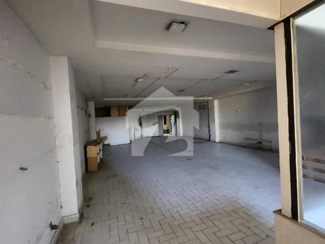 1800 Sq Ft Empty Office Available On Main Shahrah E Faisal 24/7 Building