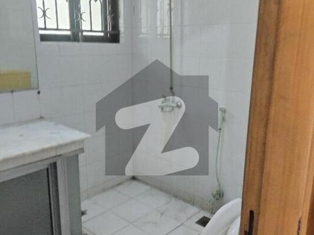 1800 SQFT First floor 3 rooms FOR RENT in New Muslim Town
