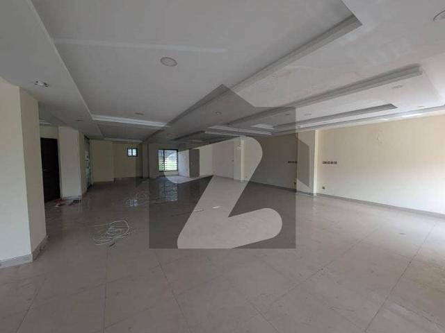1800 Square Feet Hall Available For Rent In Bahria Town Phase 7