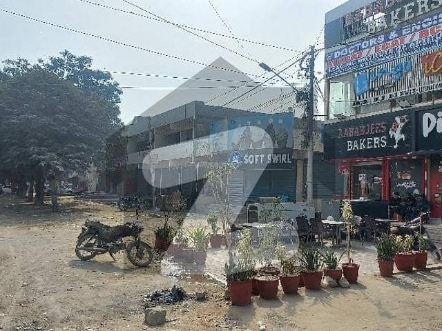 1800 Square Feet Shop 150 feet Road Food Street N Bank Street Shop Ideally Situated In Gulshan E Maymar Sector Z