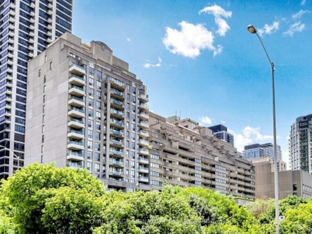 1801 Bloor Street E, Toronto, ON, M4W 3W9 condo for sale | Listing ID C13656 | Royal LePage