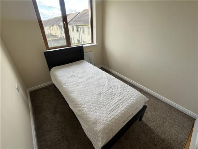 180,000 | 47 The Maples, Ballyhaunis, Mayo DNG Gilligan 4998 MyHome. Ie Residential
