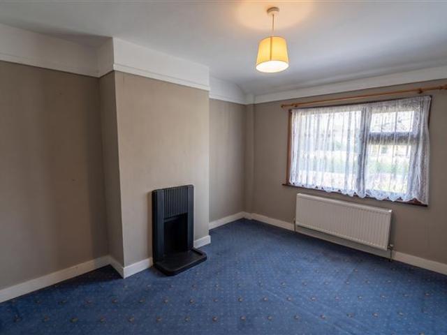 180,000 | 6 Marian Avenue, Carrick on Suir, Tipperary Shee & Hawe 4997 MyHome. Ie Residential