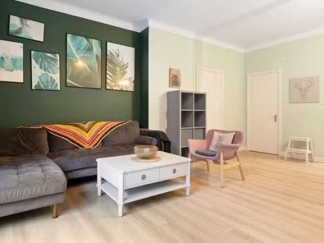 180 Castleforbes Square, Block D, IFSC, Dublin 1, D01VX20 is f.
