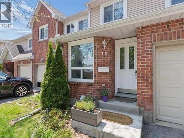 180 Highland Crescent Unit# 10, Kitchener, ON, N2M 5K5 townhouse for sale | Listing ID 40849 | Royal LePage