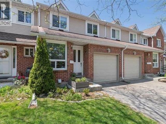 180 Highland Crescent Unit# 10, Kitchener, ON, N2M 5K5 townhouse for sale | Listing ID 40832 | Royal LePage