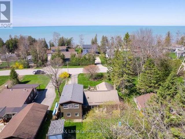 180 Huron Road N, Huron Kinloss, ON, N2Z 2X3 house for sale | Listing ID X12209 | Royal LePage