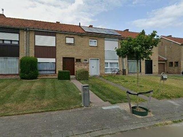 180 m2 room for rent in Harelbeke