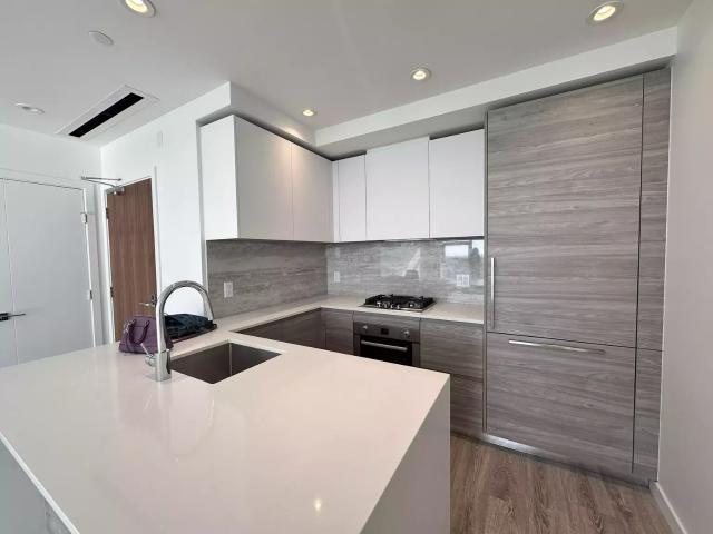 180 Waterview Brandnew 2 bed 2 bath Luxury Condo
