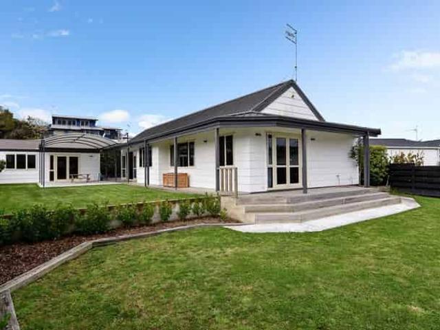 180 Whatawhata Road, Dinsdale, Hamilton City