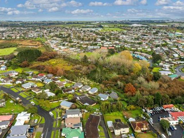 1/80 Wyllie Road, Papatoetoe, Manukau City