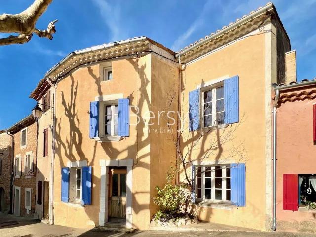 180M2 avec 5/6 chambres + terrasse + jardin/cour + 90m2 d'an. 180m² Bédoin