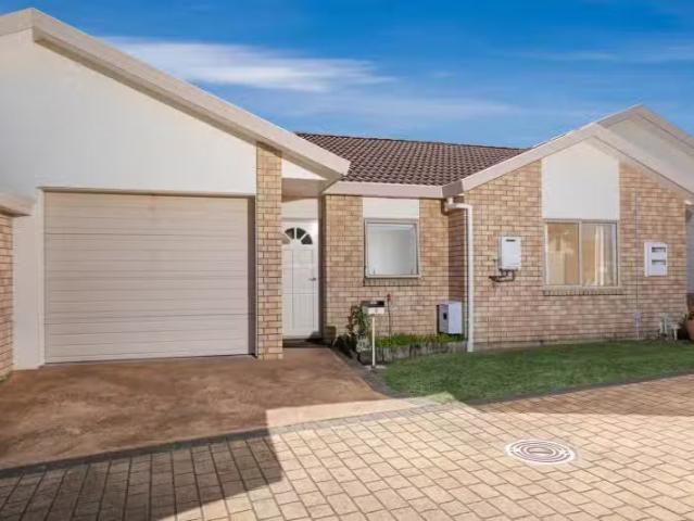 18/169 Sturges Road, Henderson, Waitakere City