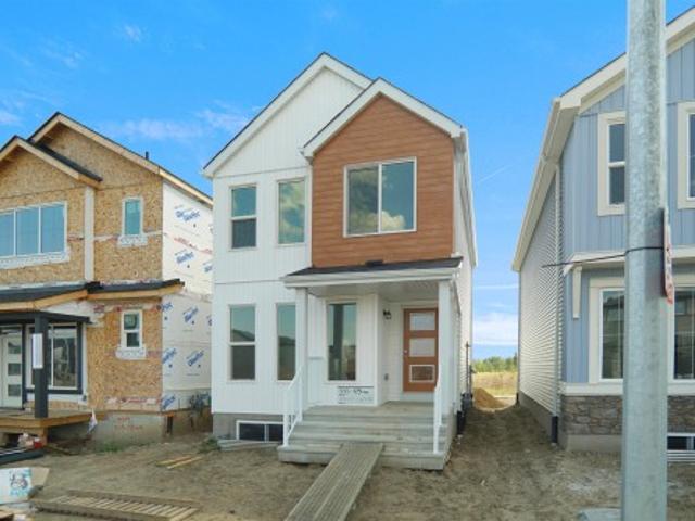 1816 Street, Edmonton, AB, T5Z 0V4 house for sale | Listing ID E4479 | Royal LePage