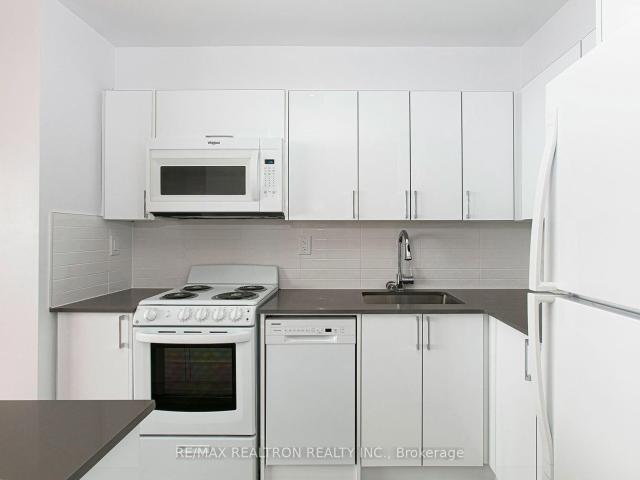 1810 Spadina Avenue, Toronto | 2Beds/2Bath, Condo, $3,395/mo | Condos. Ca