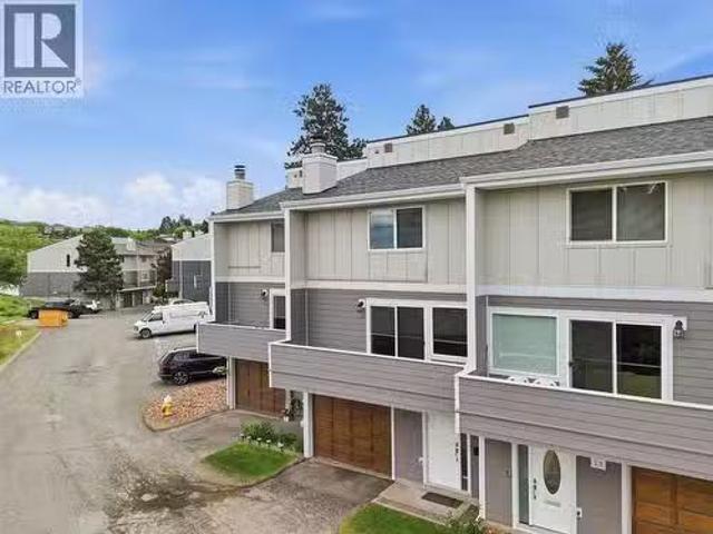 1810 Springhill Drive Unit# 12, Kamloops, BC, V2E 1P9 house.