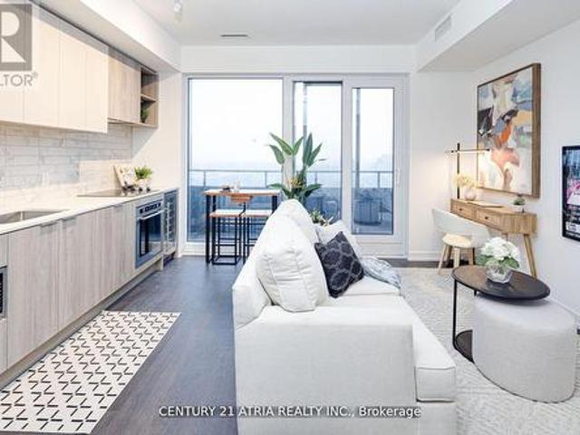 1810 2020 Bathurst Street, Toronto, ON, M5P 0A6 condo for sale | Listing ID C13552 | Royal LePage