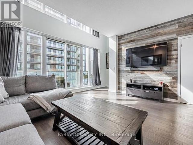 1811 East Liberty Street, Toronto, ON, M6K 3R5 lease for lease | Listing ID C13418 | Royal LePage