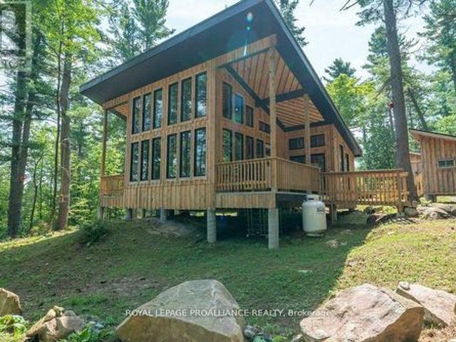 1812 Norway Lake Lane, North Frontenac North, ON, K0H 2M0 house for sale | Listing ID X12139 | Royal LePage