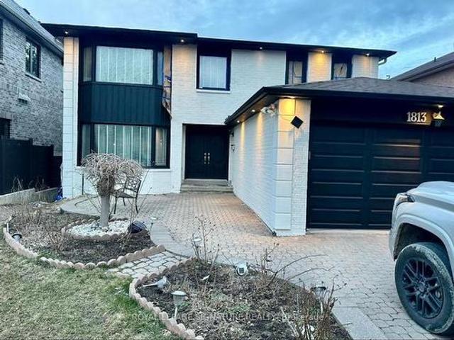 1813 Spruce Hill Road, Pickering, ON, L1V 1S5 house for sale | Listing ID E12214 | Royal LePage
