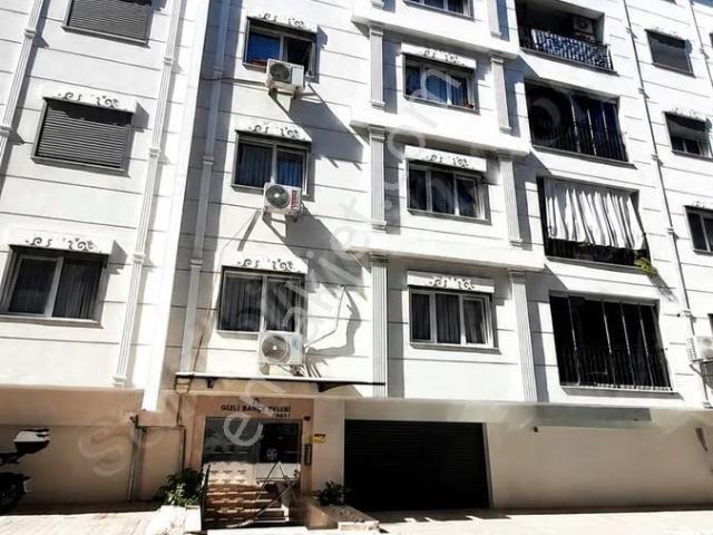 181 Dedebaşında 2+1 Asansörlü Satılık Daıre