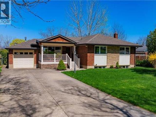 181 Woodside Drive, St. Catharines, ON, L2T 1X7 house for sale | Listing ID 40845 | Royal LePage