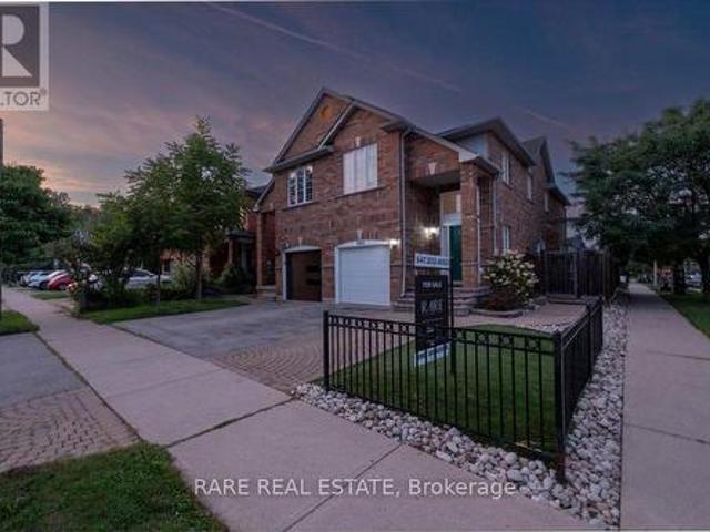 1825 Hobson Drive, Burlington, ON, L7L 6P9 house for sale | Listing ID W13679 | Royal LePage