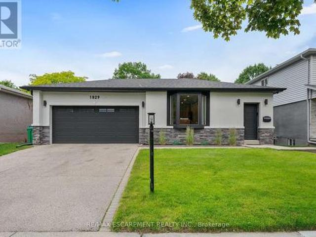1829 Barsuda Drive, Mississauga, ON, L5J 1V3 house for sale | Listing ID W13546 | Royal LePage