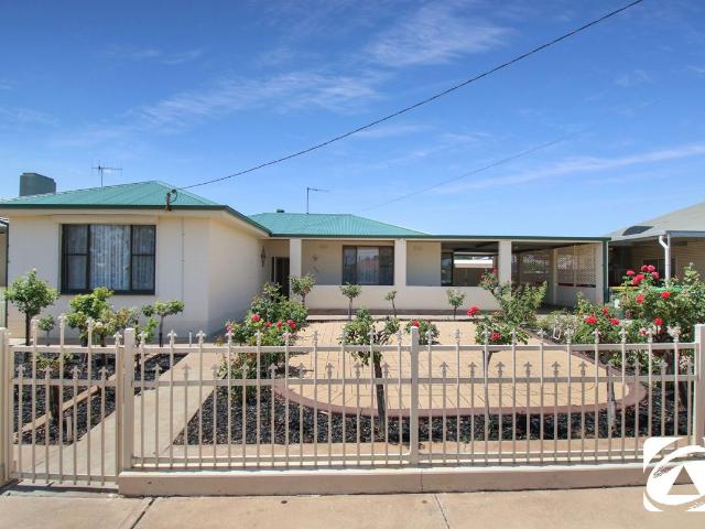 1820m2 FREEHOLD BLOCK