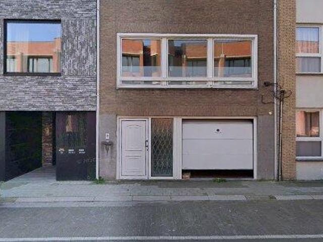 182 m2 apartment for rent in Brugge