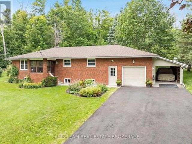 182 Moon Point Drive, Oro Medonte, ON, L3V 0R8 house for sale | Listing ID S13624 | Royal LePage