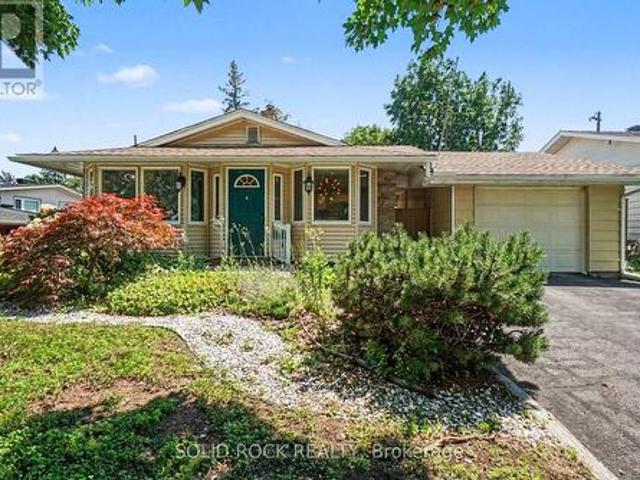 1838 Louisiana Avenue, Ottawa, ON, K1H 6V1 house for sale | Listing ID X13593 | Royal LePage