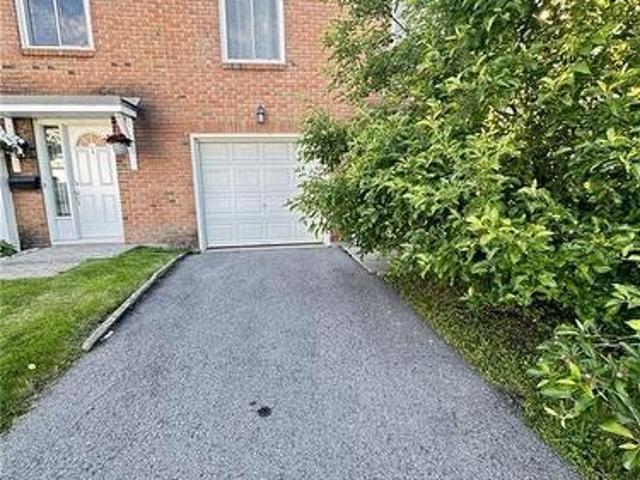 1833 Axminster Court, Ottawa, ON, K1C 1Z5 townhouse for sale | Listing ID X13581 | Royal LePage