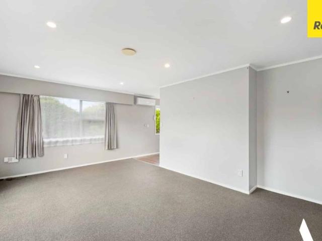 1/83 Glendale Road, Glen Eden