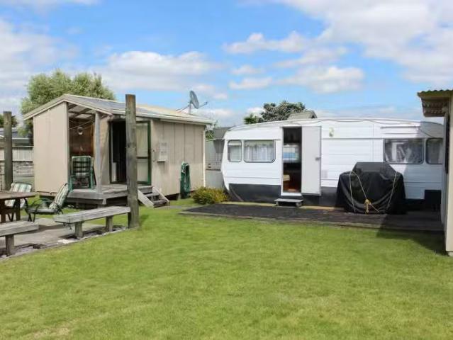 183 Rangiora Crescent, Matarangi, Thames Coromandel District.