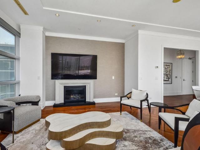183 Wellington St W 3703, ON, CA, Toronto