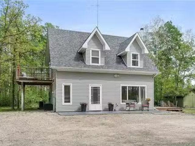 183 Thurston Drive, Ste Anne Rm, MB, R5H 1R2 house for sale.