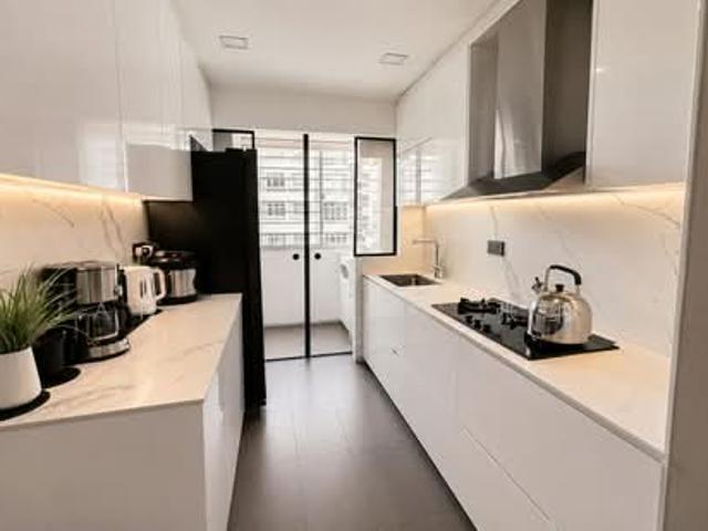 183C Boon Lay Avenue HDB Apartment For Sale, $718,000, 3 Bed 2 Bath 990 sqft $725.00 psf