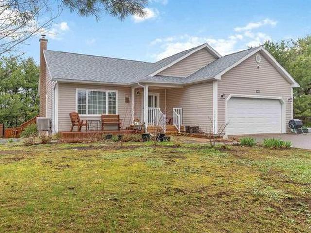 1841 Acadia Drive, Kingston, NS, B0P 1R0 house for sale | Listing ID 202610 | Royal LePage